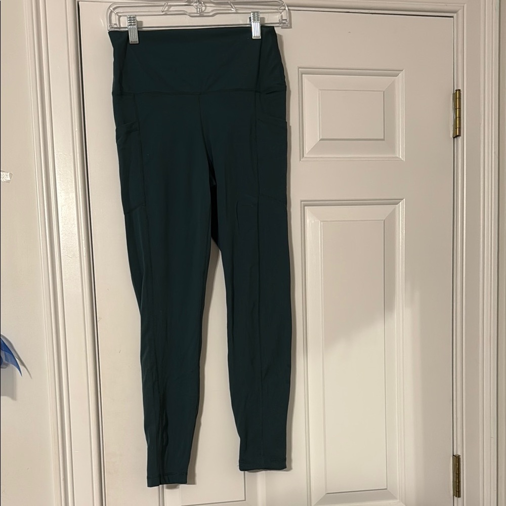 Green High-Rise Leggings with Tapered Fit